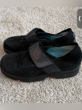 Thierry Rabotin Abra black suede slip-on shoes size 40 (US 9.5)